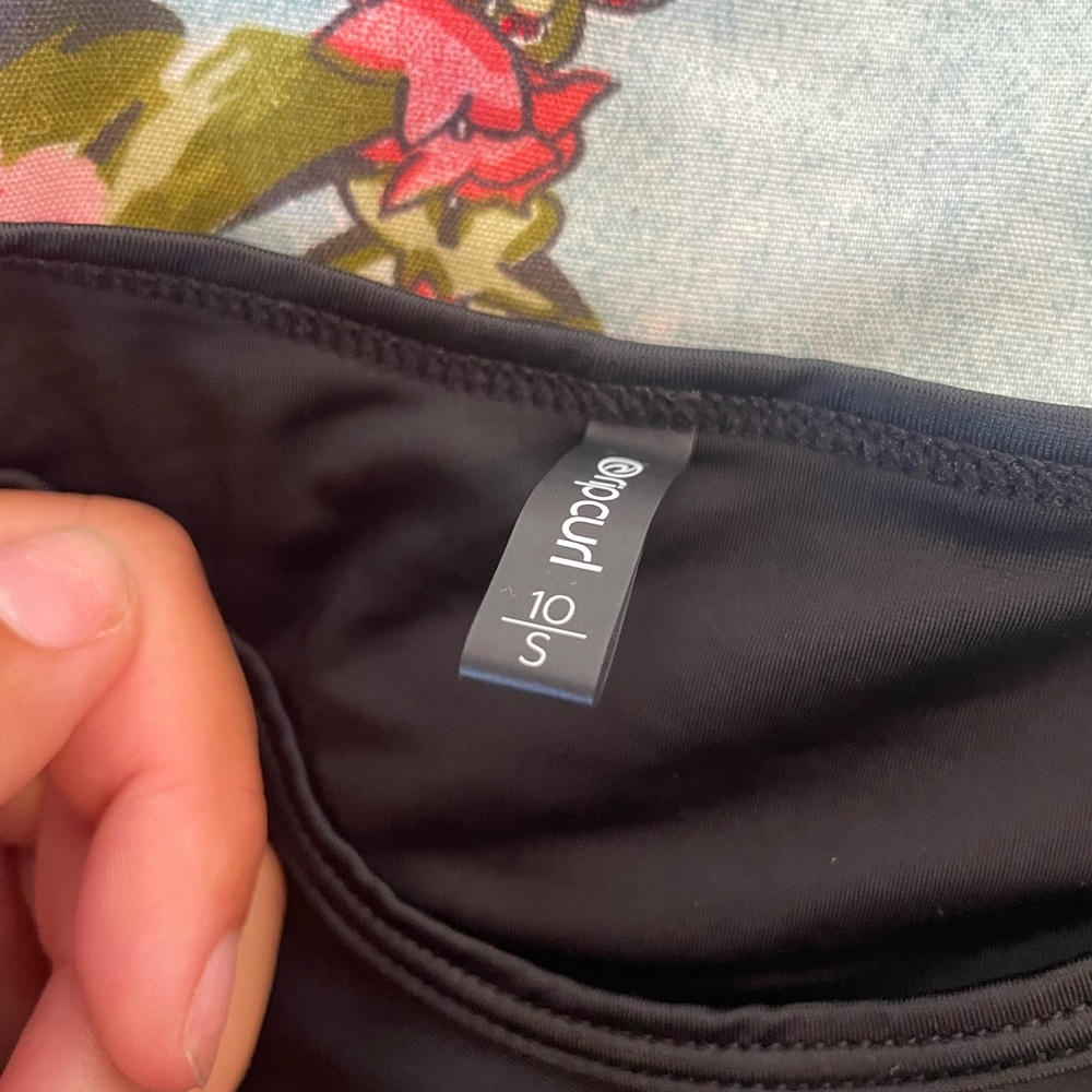 Rip Curl Rash Gaurd - image 2